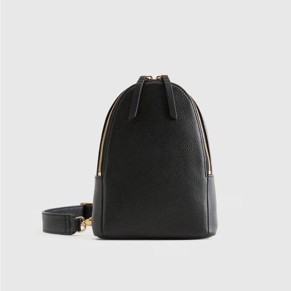 Quince Italian Leather Sling Pack - Picture 2 of 15